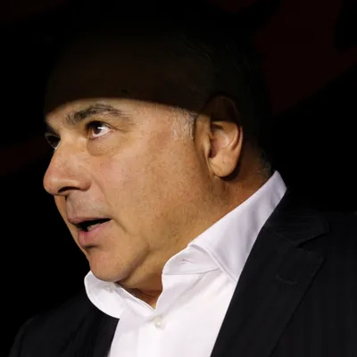Memo Vázquez aparece como opción en Pumas ante una salida de Efraín Juárez