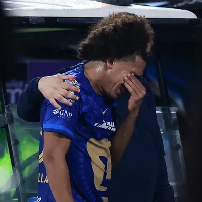 Afición de Pumas arremete contra Coco Carrasquilla