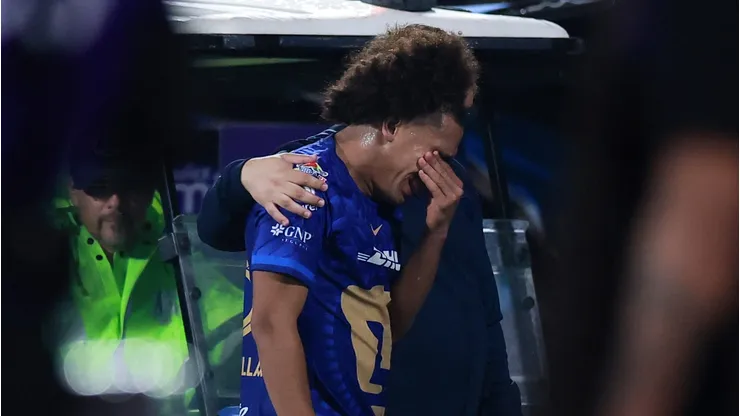 Afición de Pumas arremete contra Coco Carrasquilla