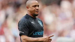 MANCHESTER, ENGLAND - JUNE 11: Roberto Carlos of World XI during Soccer Aid for Unicef 2023 at Old Trafford on June 11, 2023 in Manchester, England. (Photo by Matt McNulty/Getty Images)