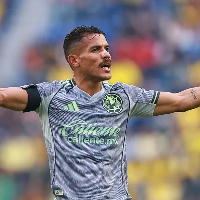 Dos Santos tomó la decisión de retirarse y André Jardine le abre las puertas