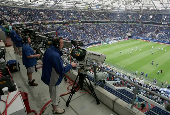 Camarógrafos transmitiendo un partido del Mundial 2006 (Getty Images)