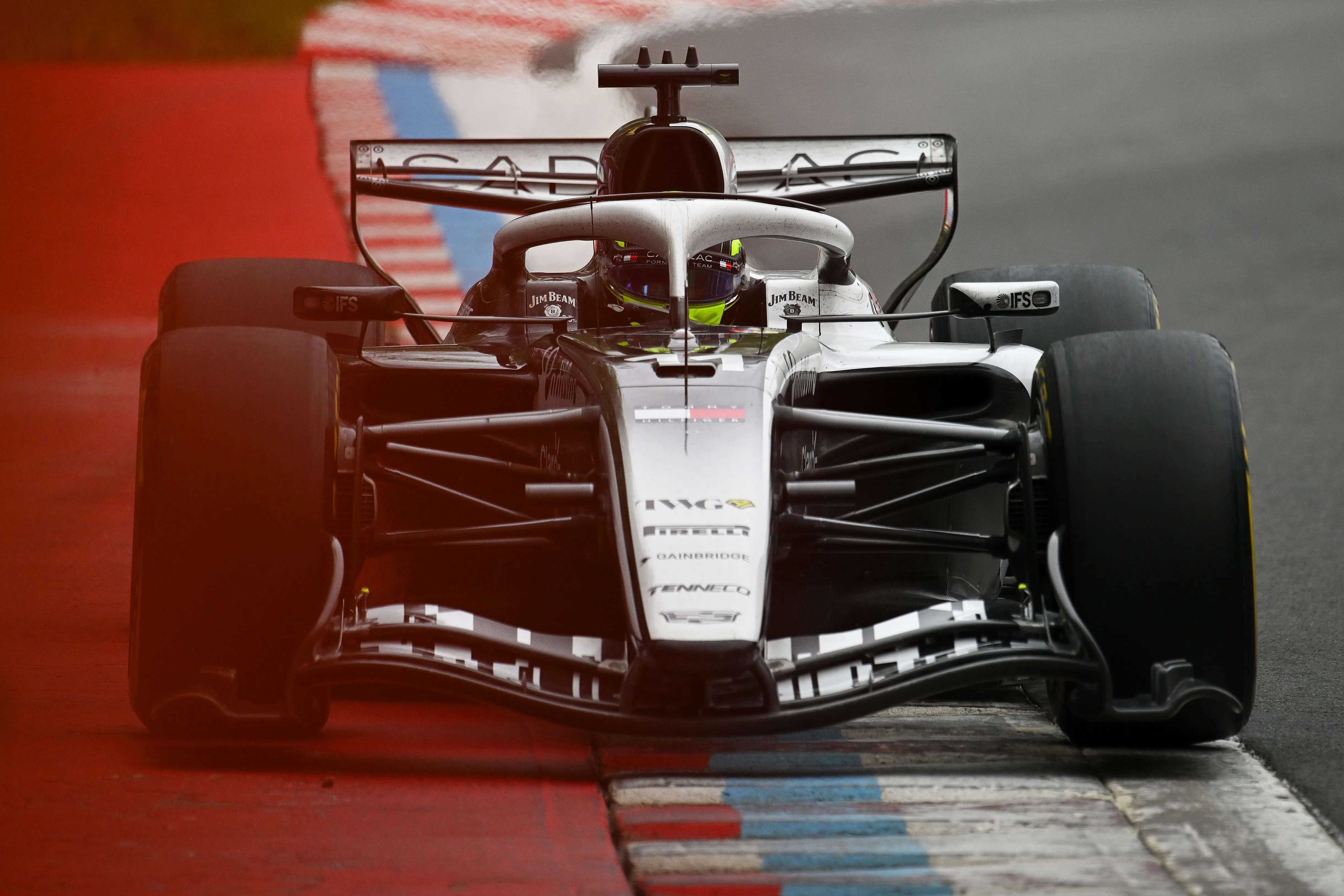 Checo Pérez no pudo completar el GP de Canadá (Getty Images)