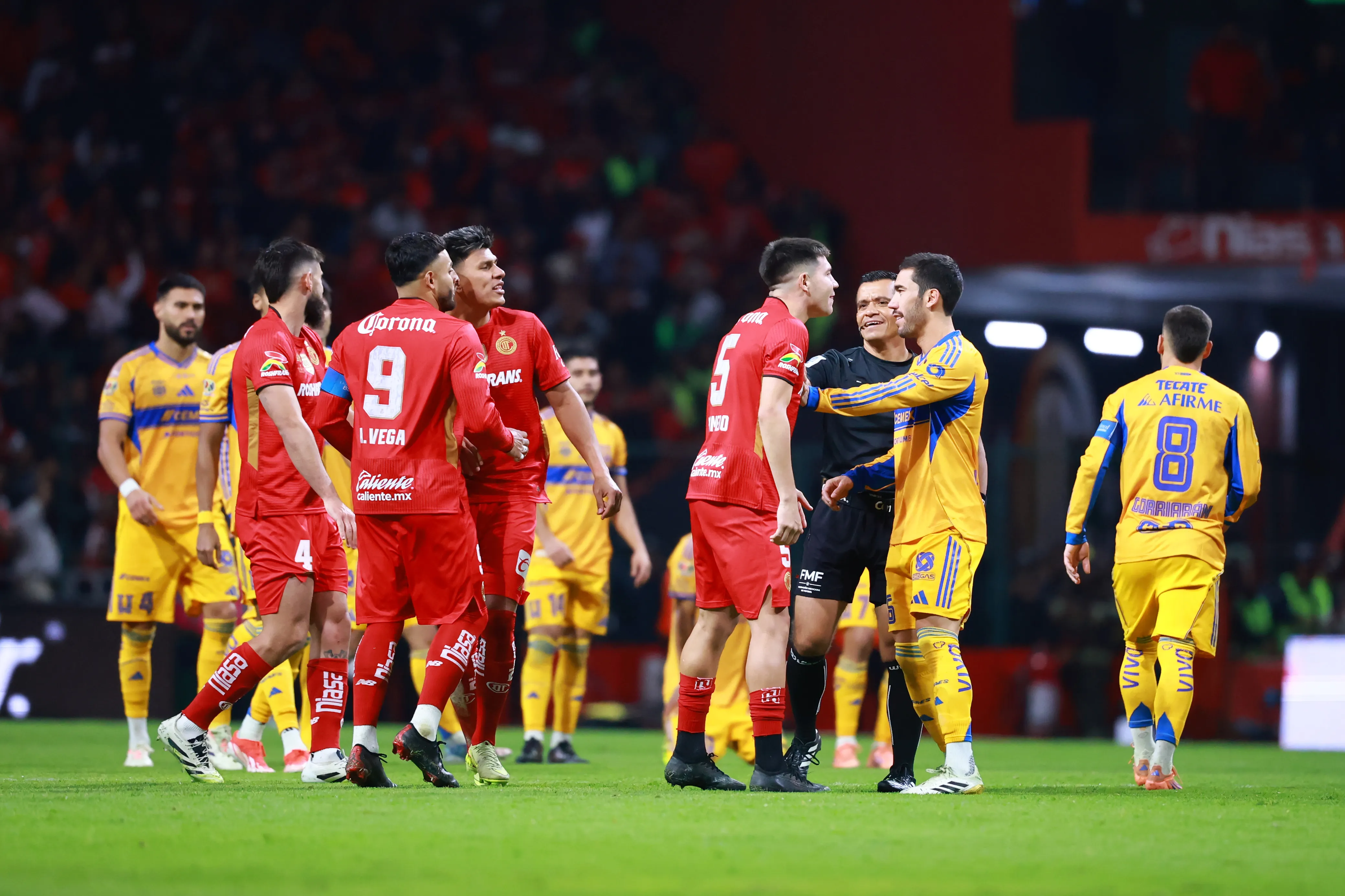 Se viene un duelo caliente entre Toluca y Tigres [Foto: Getty]