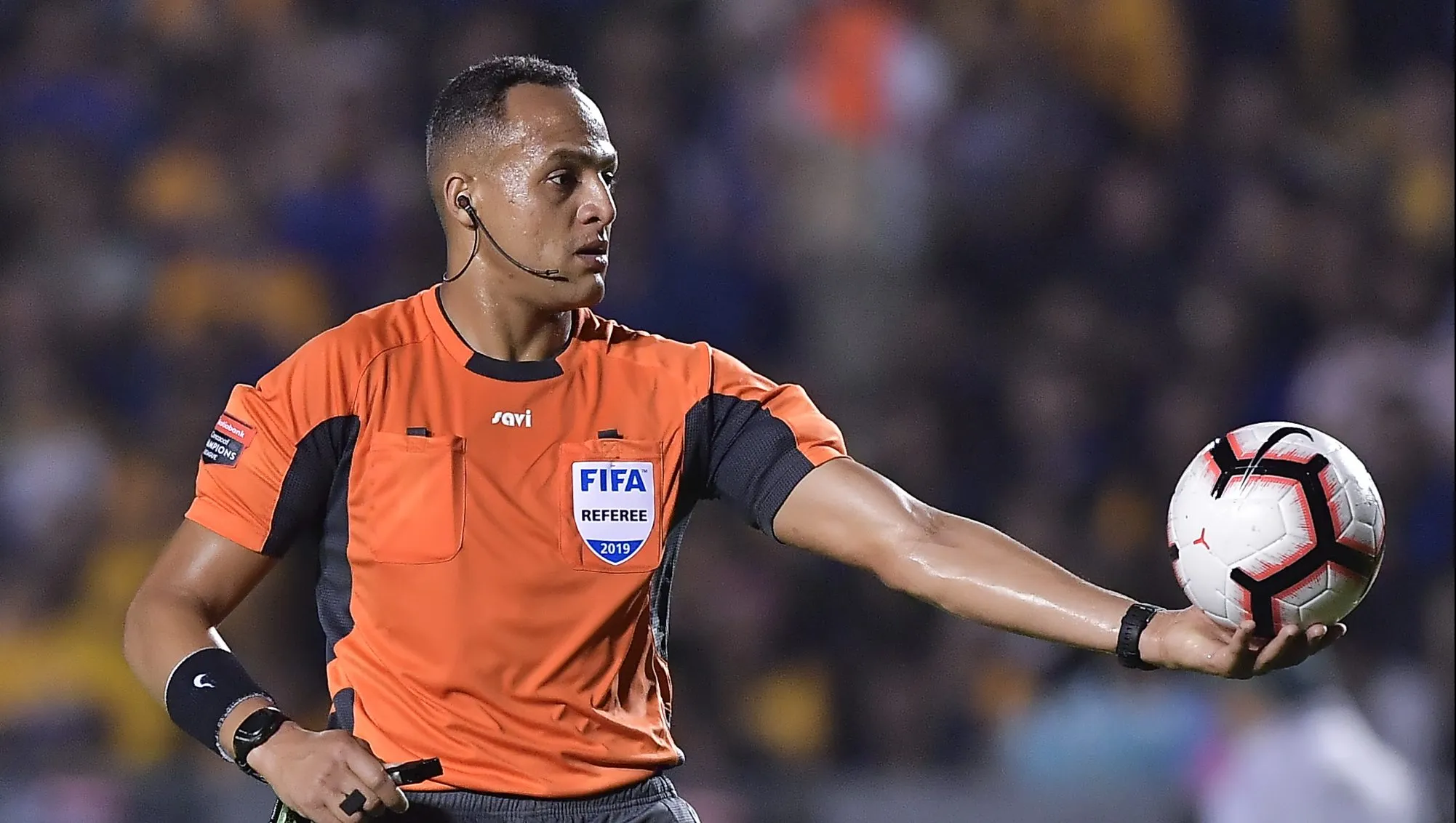 Ismail Elfath en su último juego dirigiendo a Tigres [Foto: Getty]
