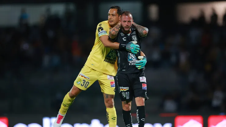La jugada maestra que le hizo León al América con Rodolfo Cota