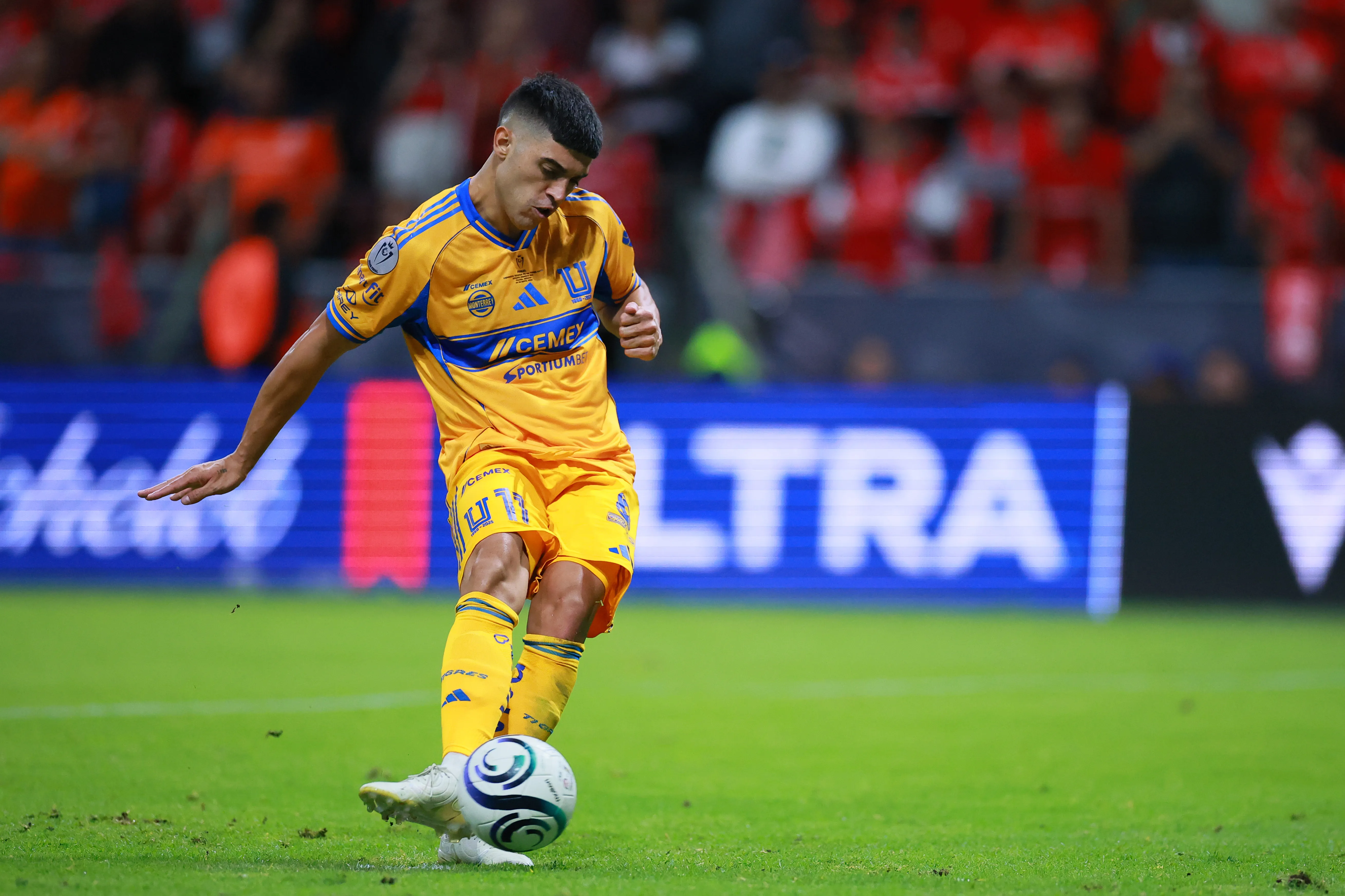 Juan Brunetta en el que podría haber sido su último partido en Tigres (Getty Images)
