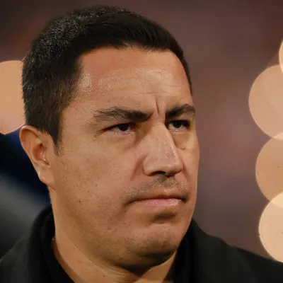La directiva de Pumas habría intentado convencer a Efraín Juárez