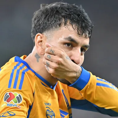 Ángel Correa solo sería vendido de Tigres a River Plate por la cláusula