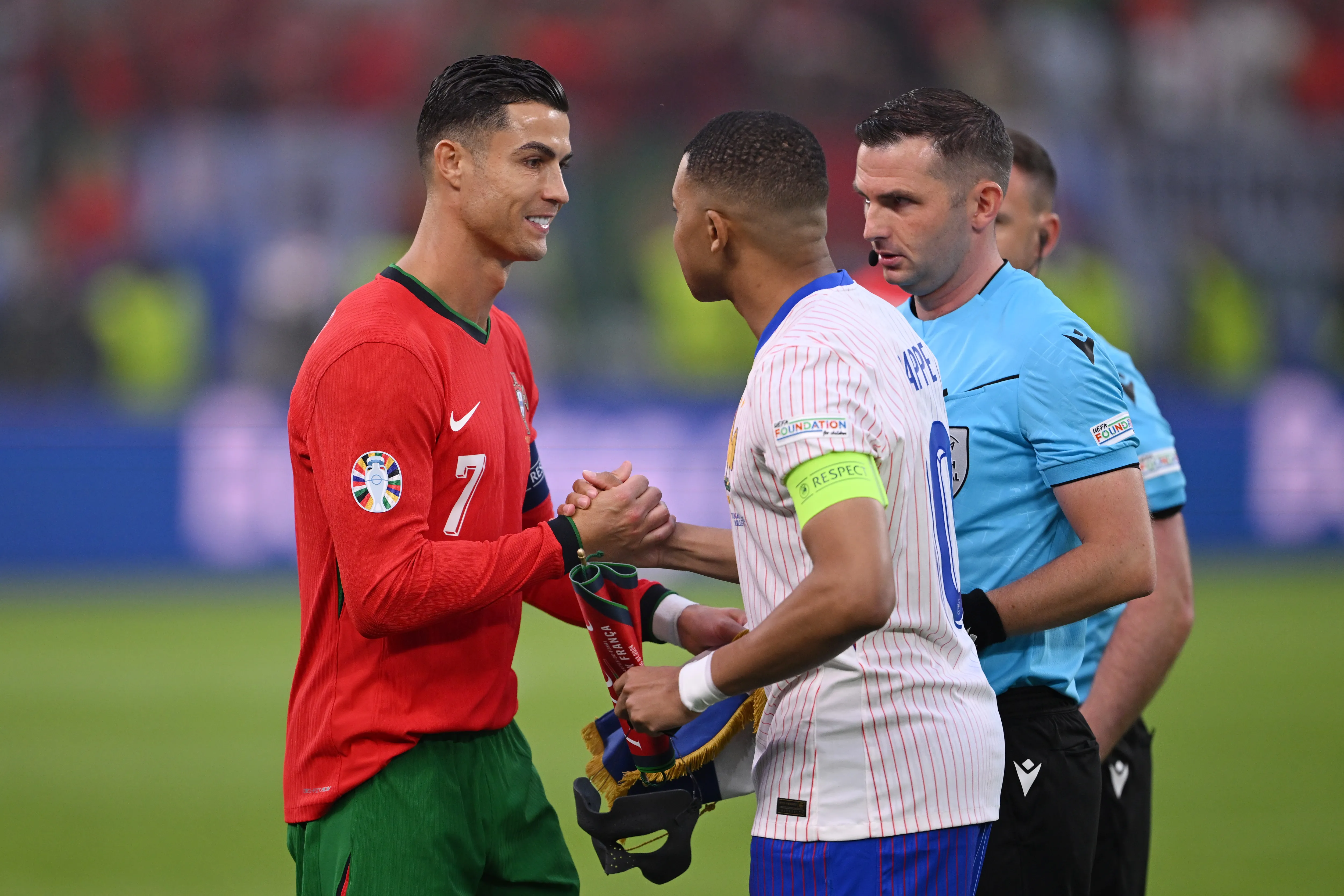 Kylian Mbappé y Cristiano Ronaldo en la Eurocopa 2024 (Getty Images)