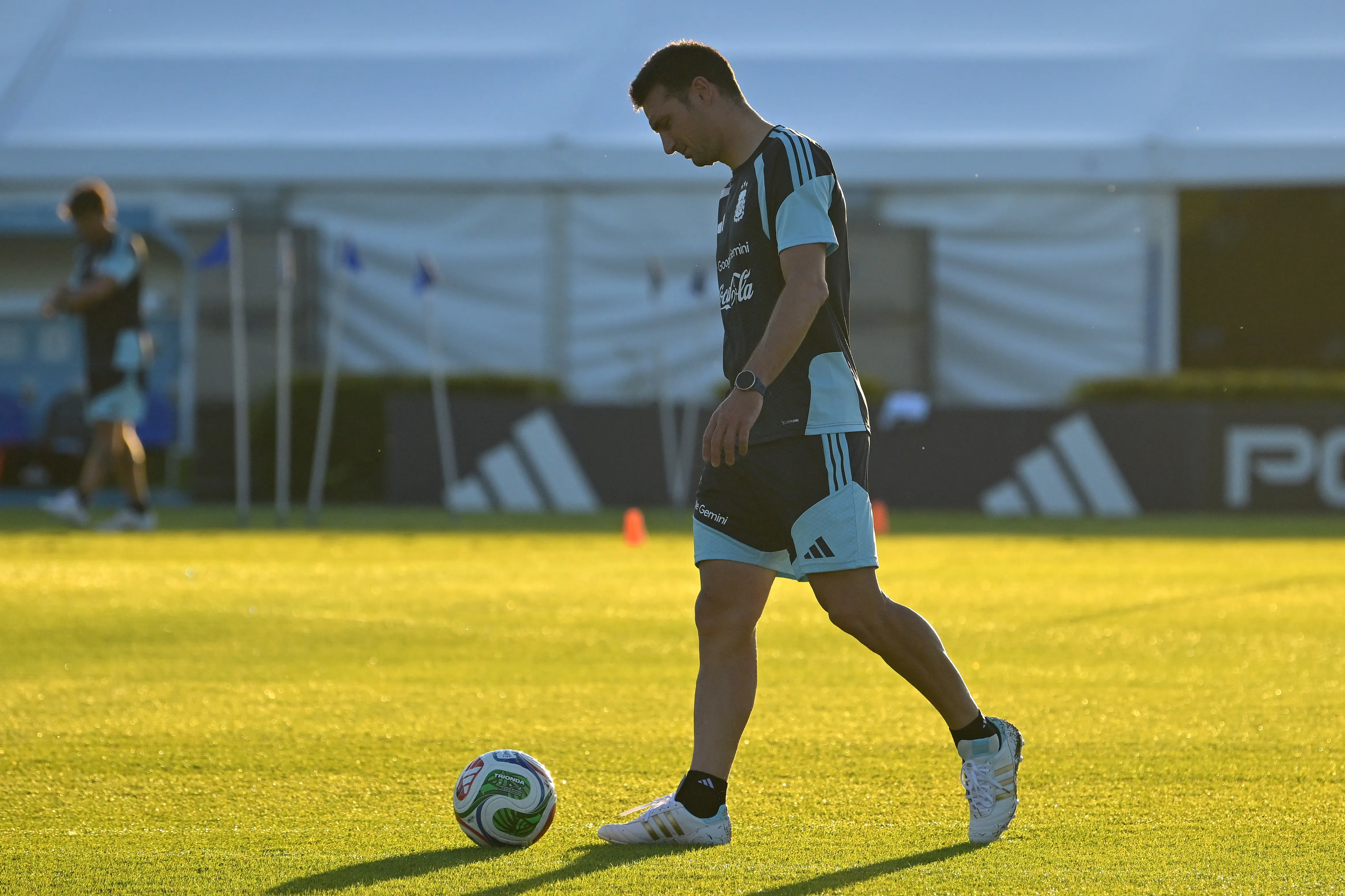 Scaloni, en un mar de dudas con la enfermería [Foto: Getty]