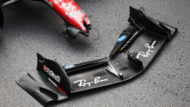 Así quedó el ala delantera del Ferrari de Charles Leclerc