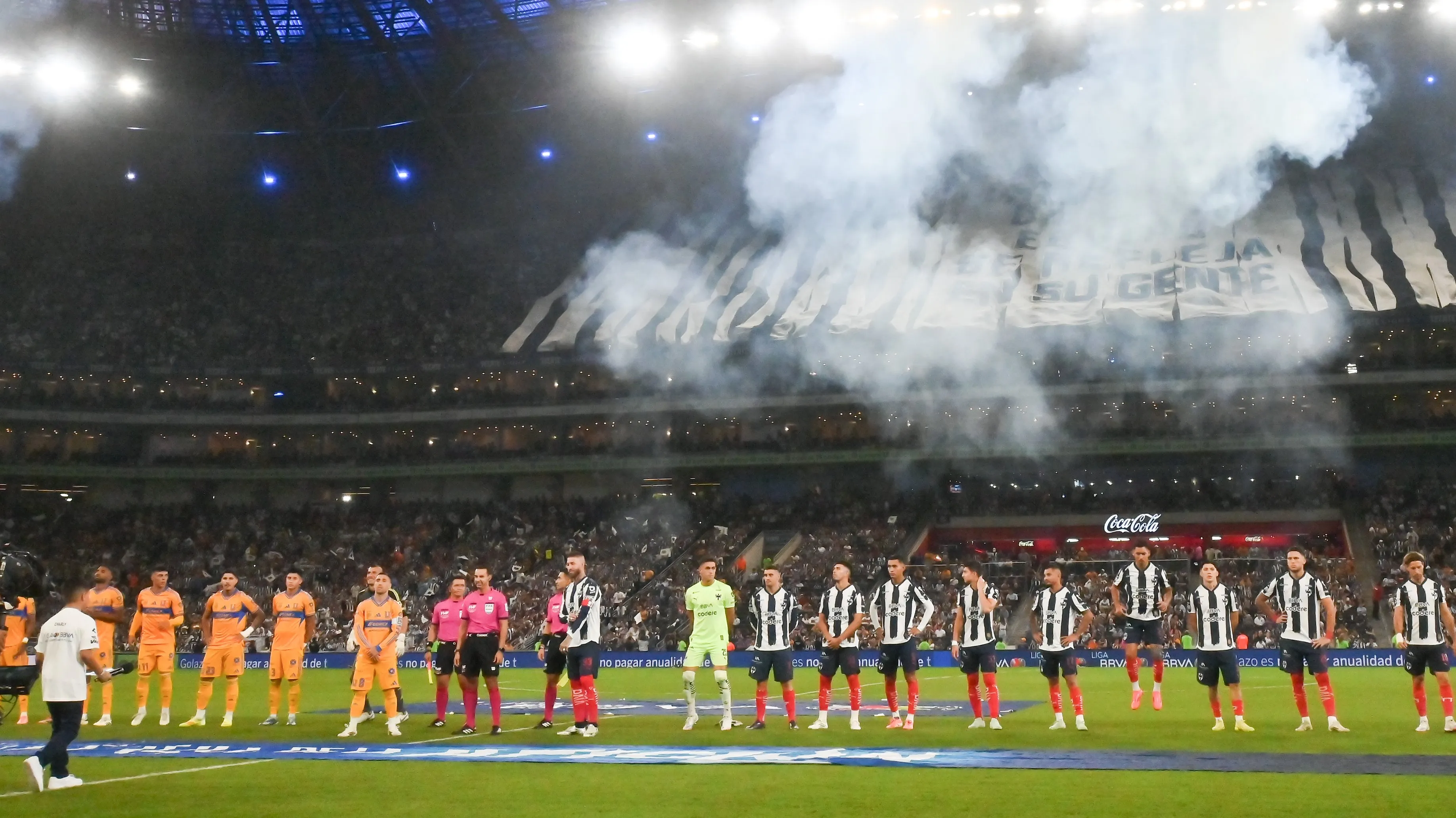 Rayados y Tigres se reencuentran en el Gigante de Acero [Foto: Getty]