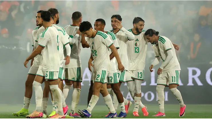 Argelia vs. Bolivia por el amistoso internacional.