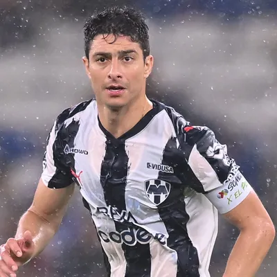 Stefan Medina analiza una propuesta que podría alejarlo de Rayados