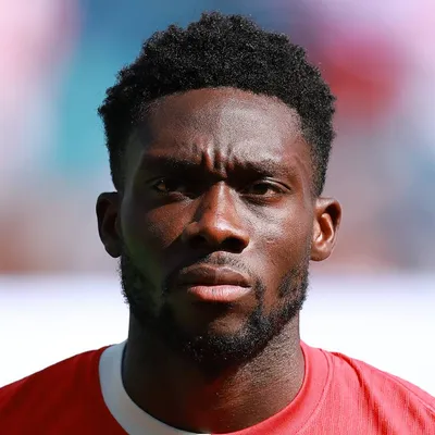 Por qué no juega Alphonso Davies en Canadá vs. Bosnia