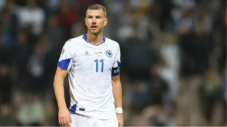 Edin Dzeko no estará presente en el debut de Bosnia en el Mundial.