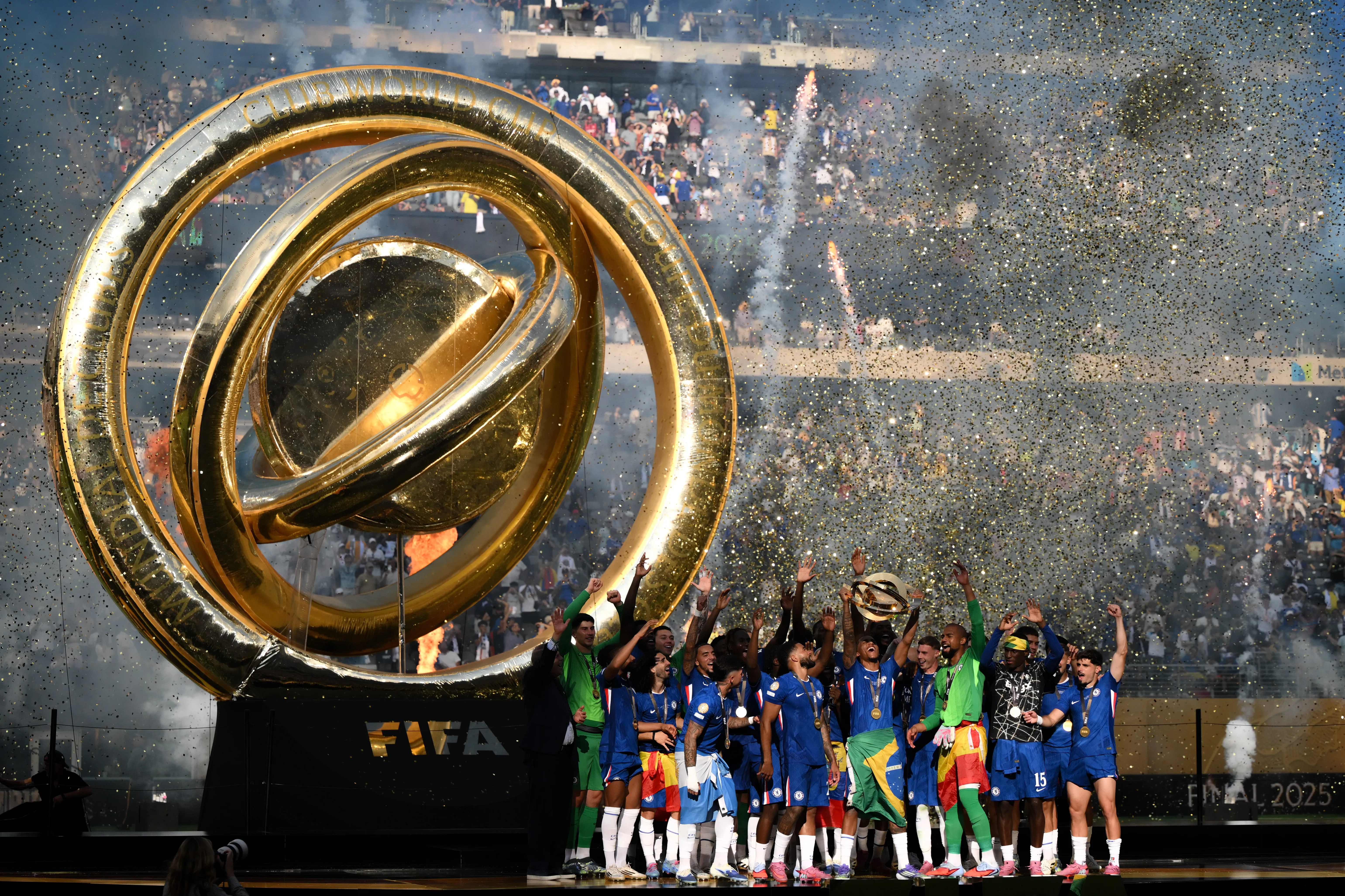 Chelsea celebra el título del Mundial de Clubes 2025 en el MetLife Stadium (Getty Images)