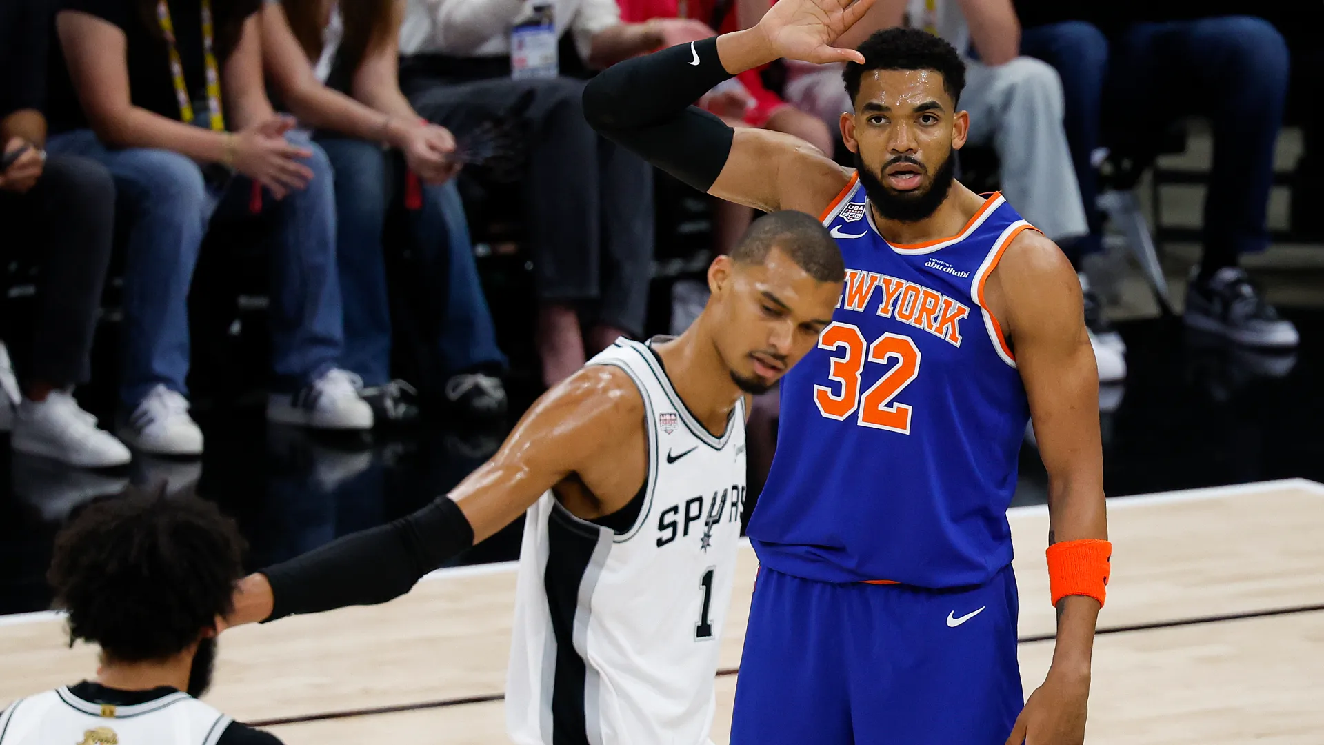 Knicks y Spurs se juegan la temporada en Texas. (GETTY IMAGES)