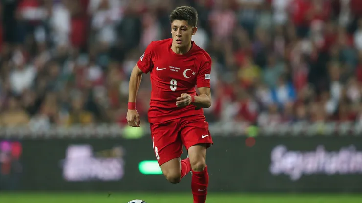 Turquía, con Arda Guler titular, se mide con Australia.