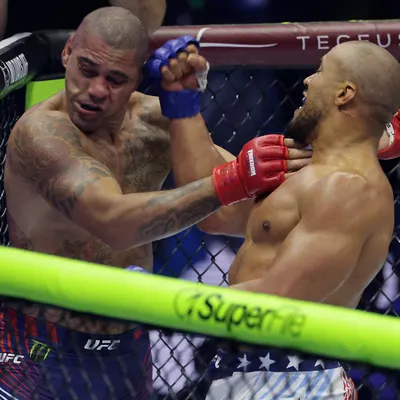 Ciryl Gane noqueó a Poatan Pereira en UFC Casa Blanca y es campeón del mundo