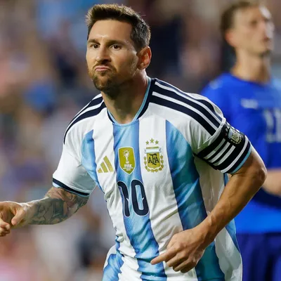 Messi va por la historia ante Argelia: 200 partidos en Argentina, récords en la mira y las apuestas para su despedida mundialista