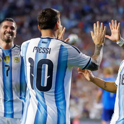 Pronósticos Argentina vs Argelia: la Albiceleste inicia la defensa del título