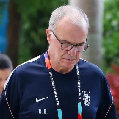 Marcelo Bielsa indignado por críticas sobre su polémica foto