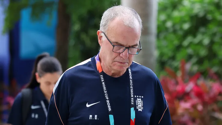 Marcelo Bielsa indignado por críticas sobre su polémica foto