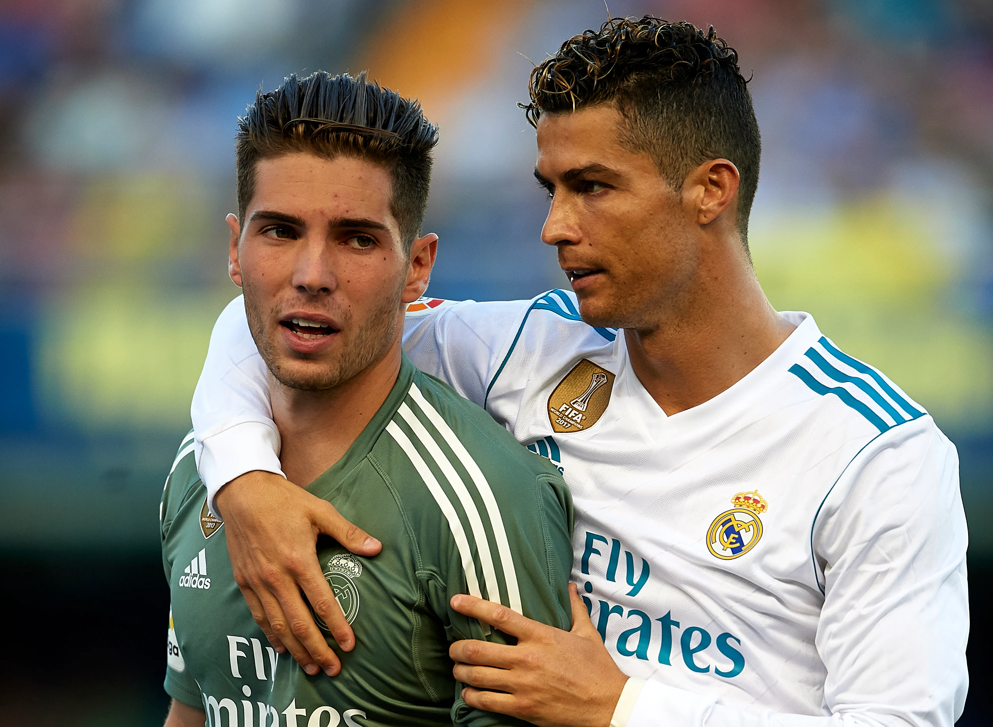 Cristiano Ronaldo abraza a Luca Zidane en un partido de Real Madrid (Getty Images)