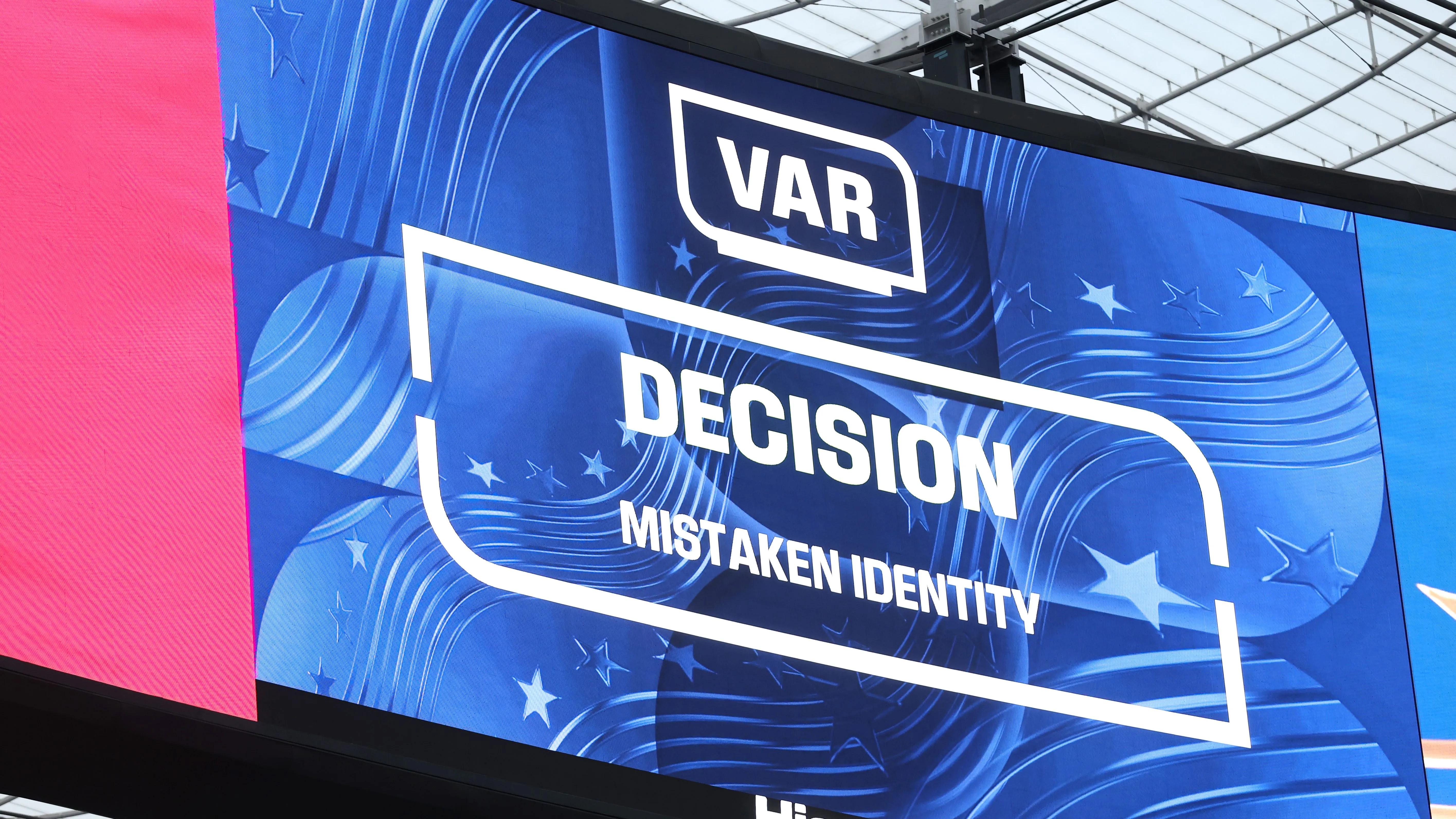 “Mistaken identity”, la novedad del VAR en el Mundial [Foto: Getty]
