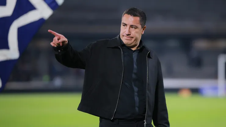 Efraín Juárez firmó contrato con equipo europeo.