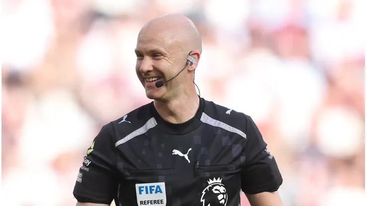 Anthony Taylor dirigirá Colombia vs. Uzbekistán.