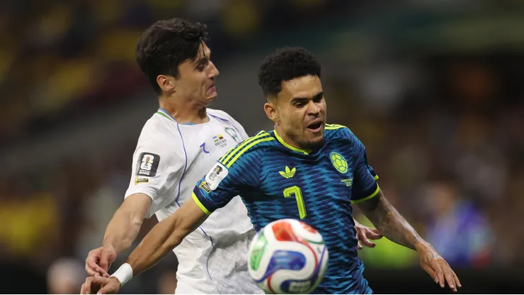 Abdukodir Khusanov protagonizó un curioso momento en el partido ante Colombia.