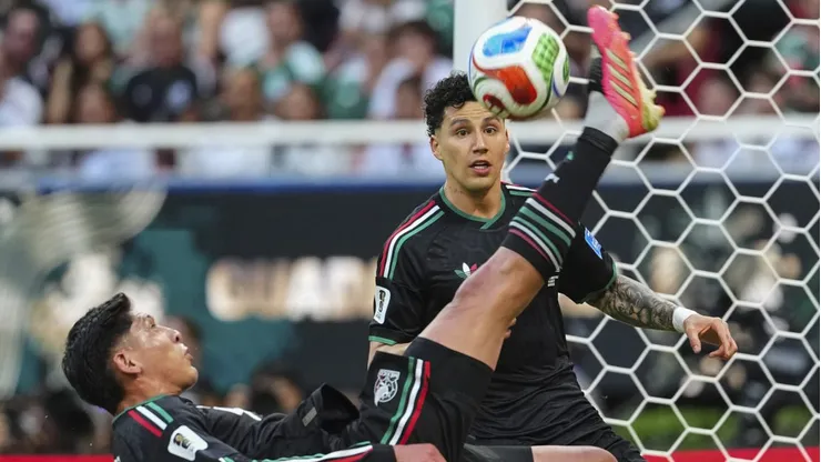 La gran salvada de Edson Álvarez