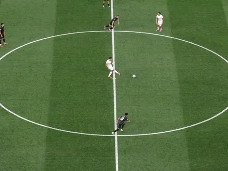¿Por qué tiran la pelota afuera apenas arranca el partido? La táctica que se impone en el Mundial 2026