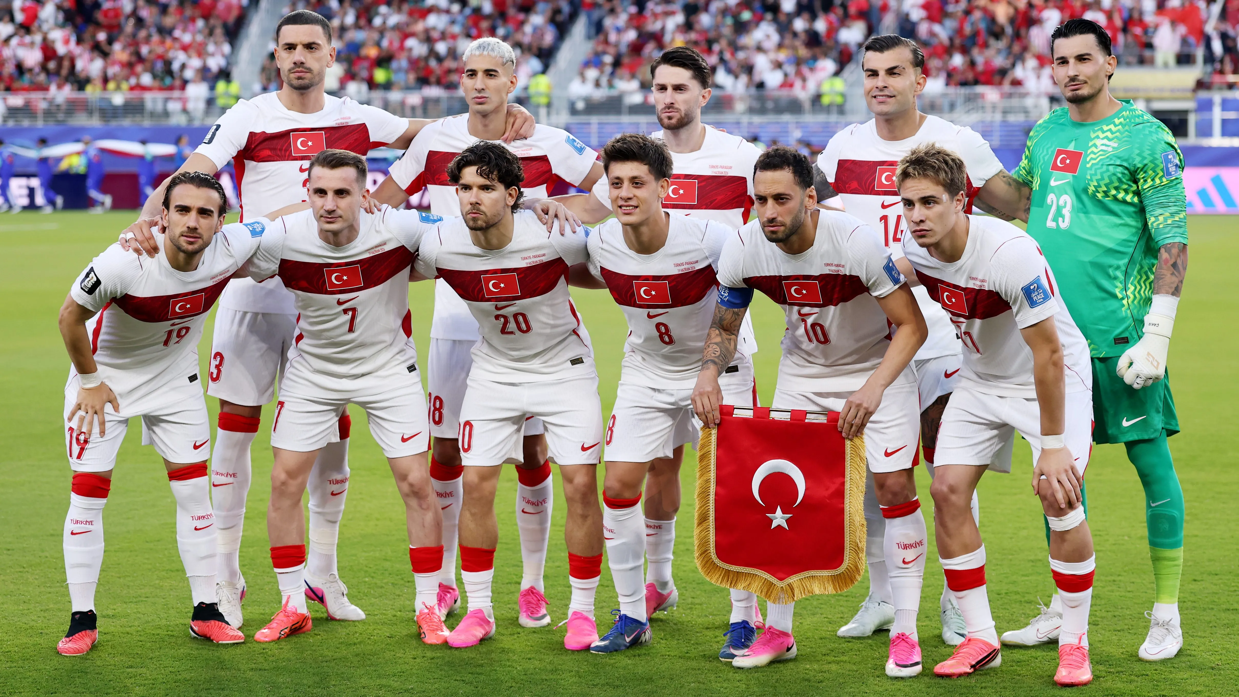 Turquía perdió dos de dos y está afuera del Mundial [Foto: Getty]