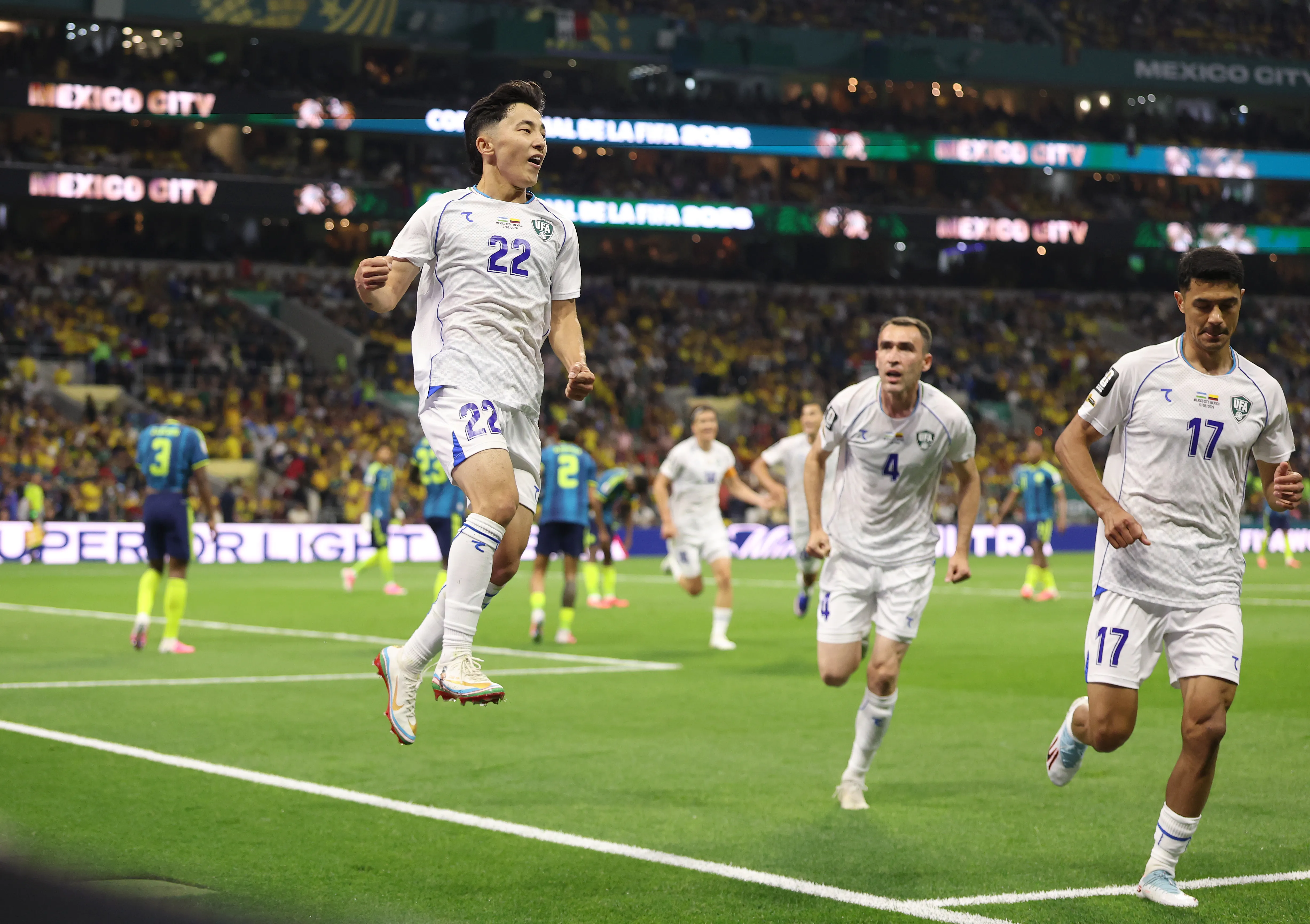 Abbosbek Fayzullaev, autor del único gol uzbeko en el Estadio Azteca (Getty Images)