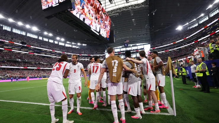 Inglaterra ante Ghana en el Boston Stadium.