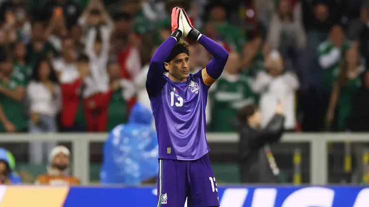 Guillermo Ochoa ingresó frente a República Checa