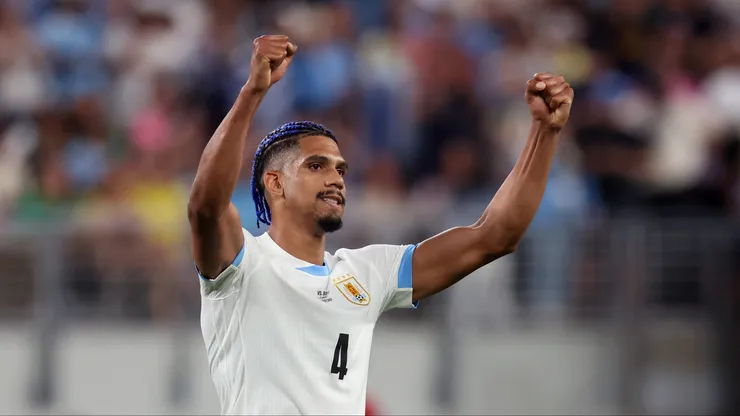 Ronald Araújo no será titular esta tarde.
