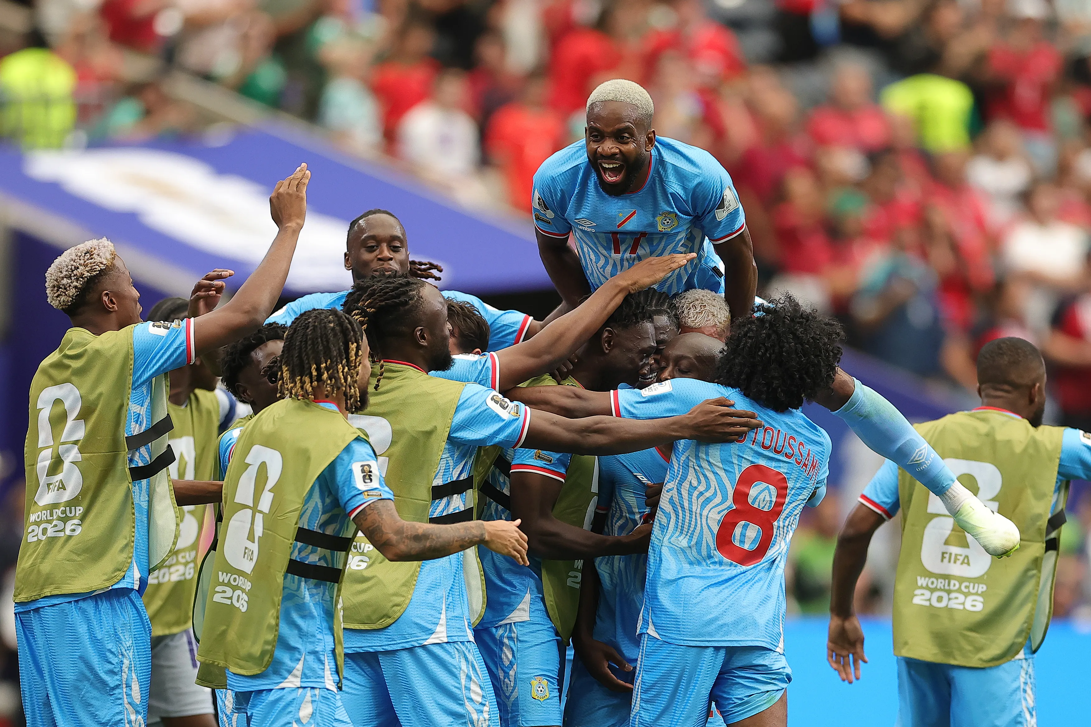 Jugadores de RD Congo celebran su único gol en el Mundial 2026 (Getty Images)
