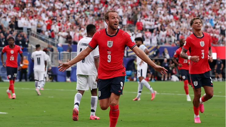 Inglaterra avanza a paso firme en el sueño mundialista.