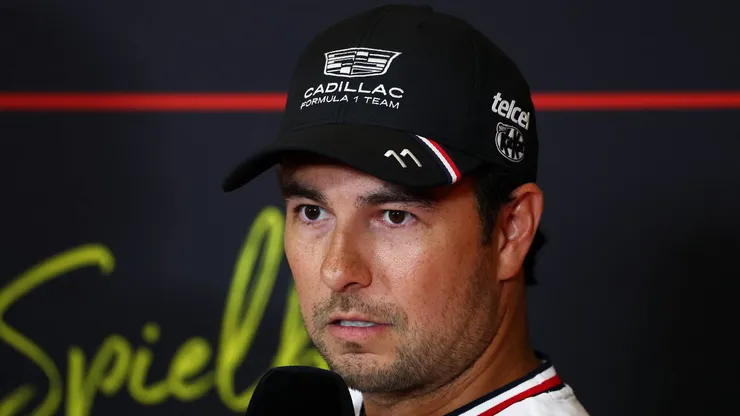 Checo Pérez abandonó la carrera en Austria