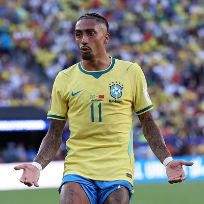 ¿Por qué no juega Raphinha en Brasil vs. Japón por los 16vos de final del Mundial?