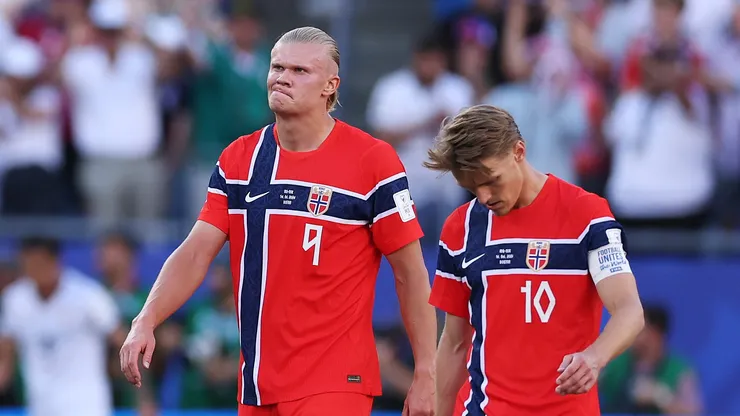FOXBOROUGH, MASSACHUSETTS - JUNE 16: Erling Haaland #9 and Martin Odegaard #10 of Norway react after conceding a goal to Aymen Hussein #18 of Iraq during the FIFA World Cup 2026 Group I match between Iraq and Norway at Boston Stadium on June 16, 2026 in Foxborough, Massachusetts. (Photo by Justin Setterfield/Getty Images)