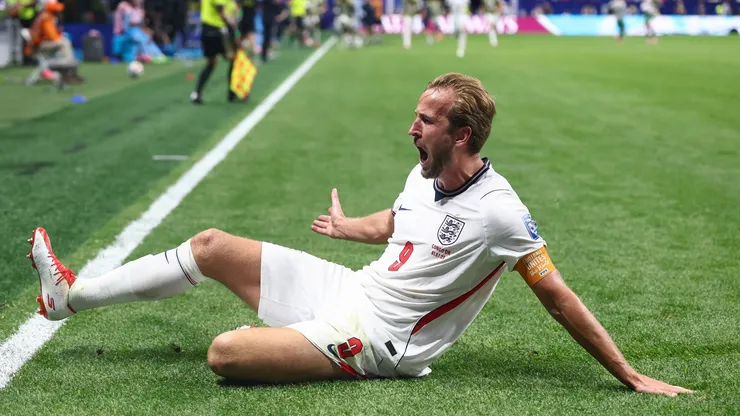 Inglaterra venció por 2-1 a Congo y jugará ante México.