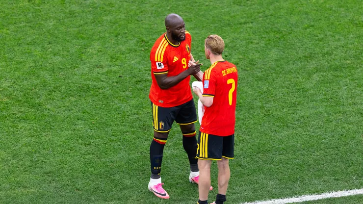 Bélgica espera firmar su clasificación a octavos de final.