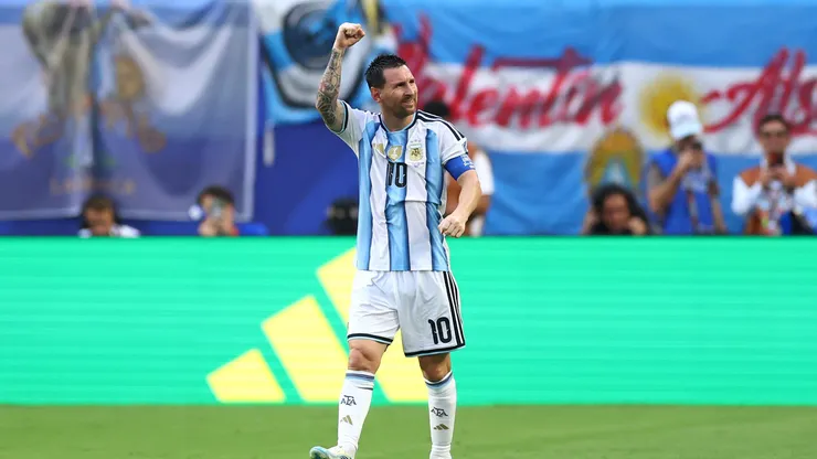 Messi volvió a festejar con Argentina.