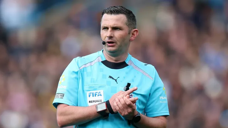 Michael Oliver, árbitro inglés